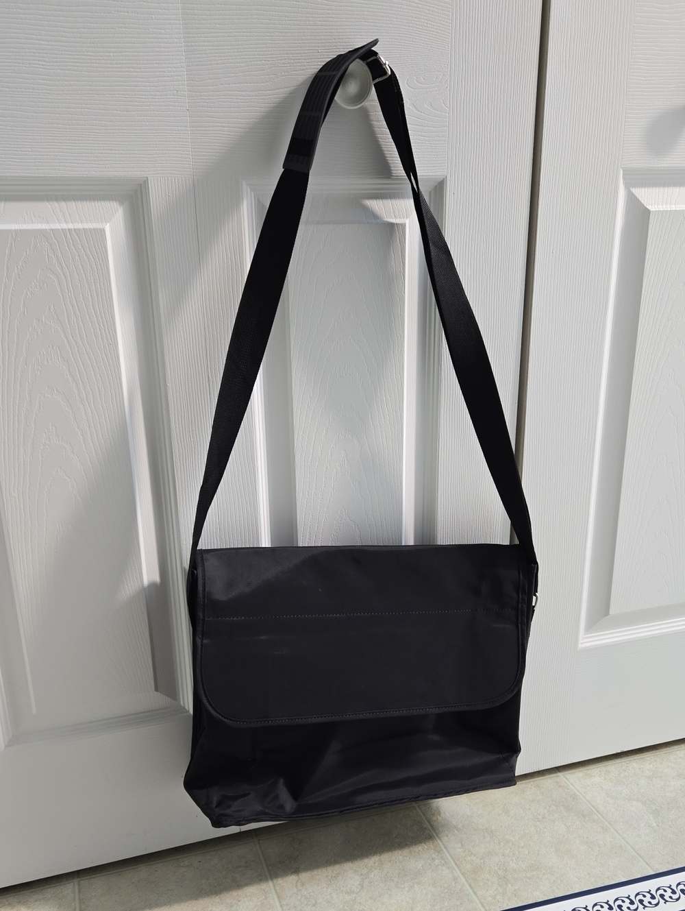 Classic Black Messenger Bag with Adjustable Strap